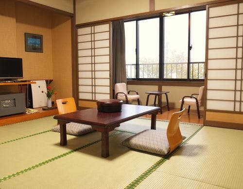 【和室８畳】落ち着いた和室でごゆっくり
