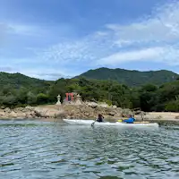 ออกเดินทางจากน้ำพุร้อนมิยะฮามะ! พายเรือคายัคชายฝั่งตะวันตกของมิยะจิมะ