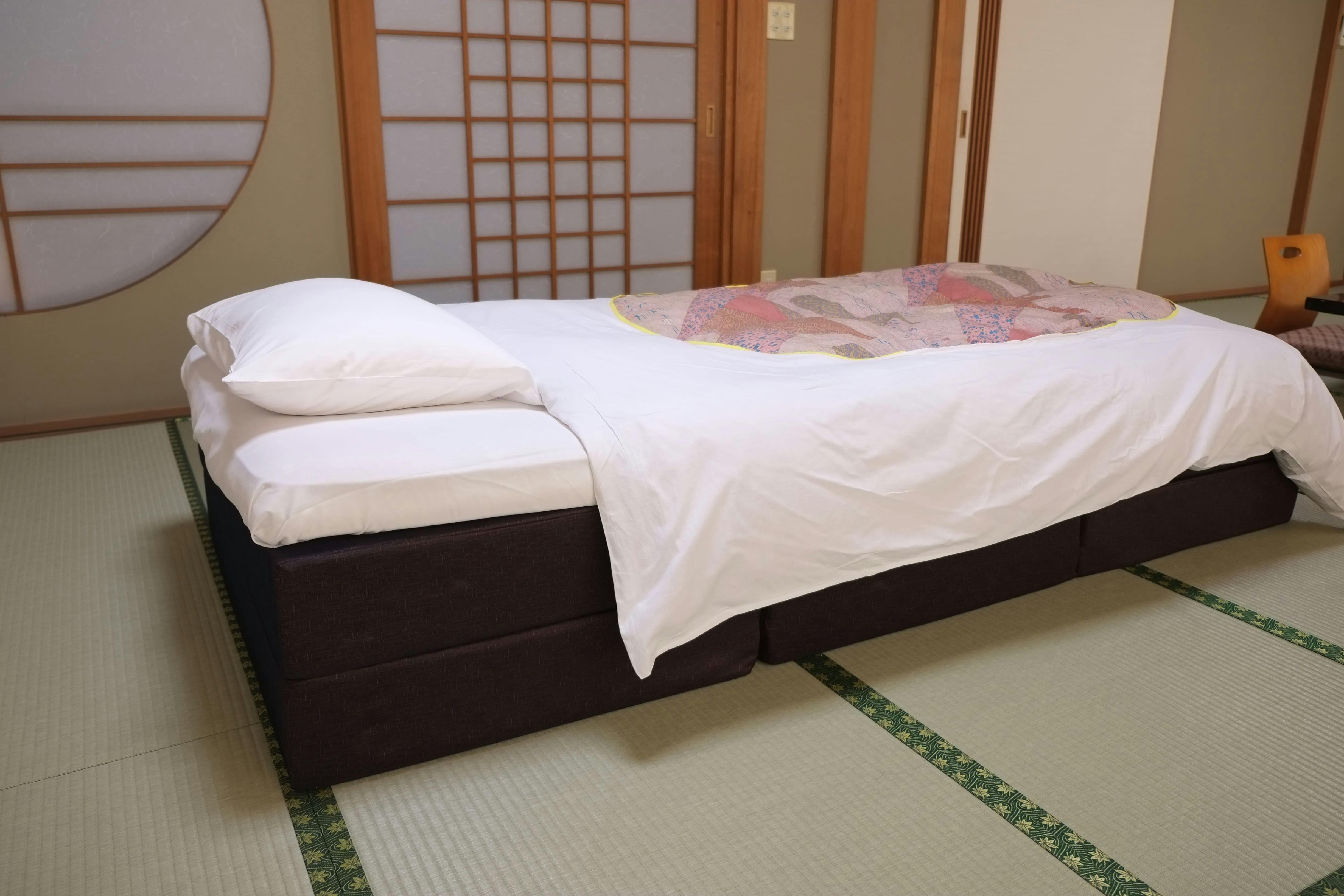 ที่นอนขนาด 30 ซม. ต้องการการจองล่วงหน้า มีค่าใช้จ่ายเพิ่มเติม