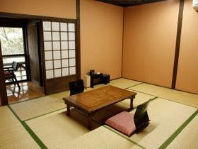 奥山鹿温泉旅館