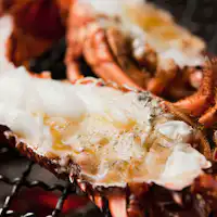 กุ้งมังกรย่างถ่าน