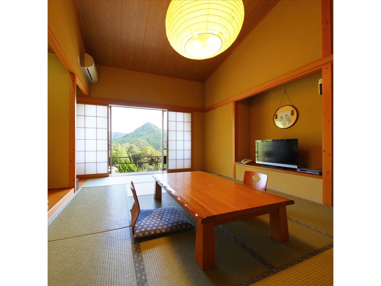 Tenjuku no Mori Keigetsu