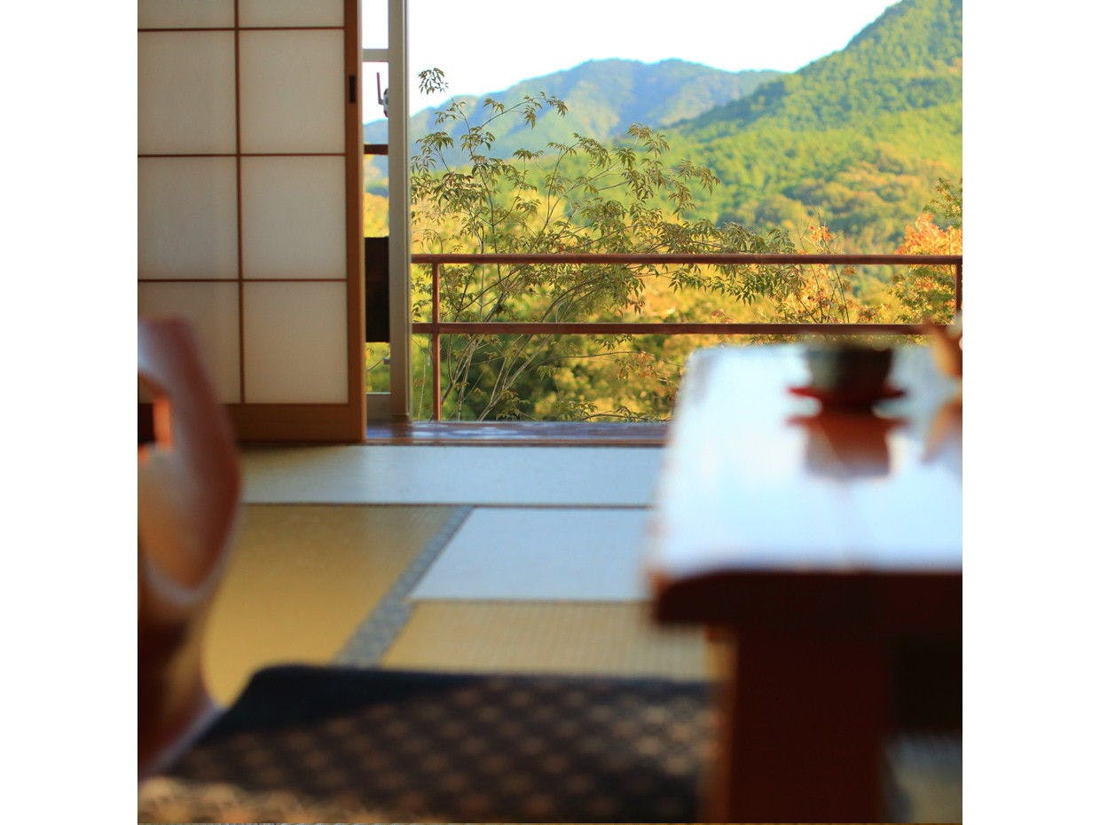 Tenjuku no Mori Keigetsu