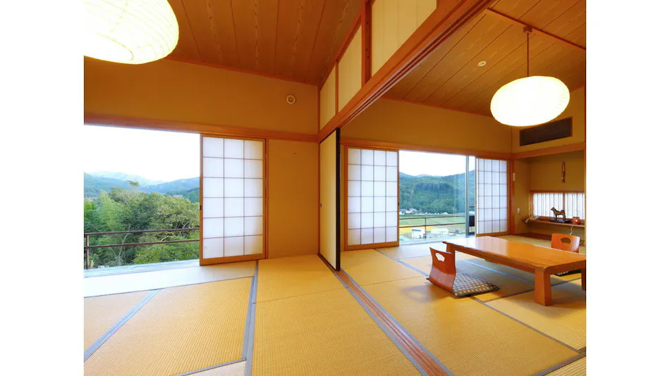 Tenjuku no Mori Keigetsu