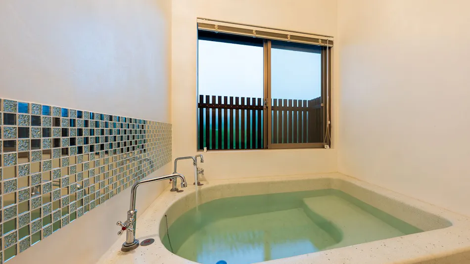 Tenjuku no Mori Keigetsu