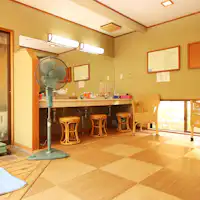 ห้องเปลี่ยนเสื้อผ้า