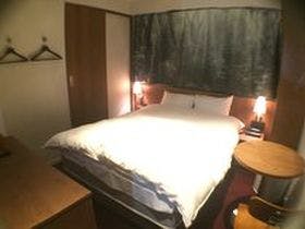 ＴＨＥ　ＷＡＬＬ　ＨＯＴＥＬ