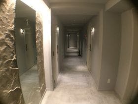 ＴＨＥ　ＷＡＬＬ　ＨＯＴＥＬ