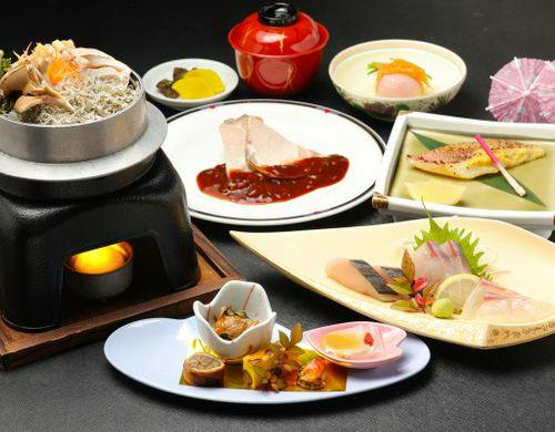 湯来の旬の食材を使い丹精込めて作る