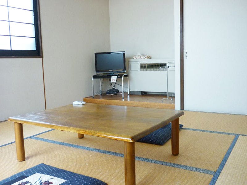 Kamar Gaya Jepang 8 Tatami (dengan Kamar Mandi & Toilet) [Bebas Rokok]