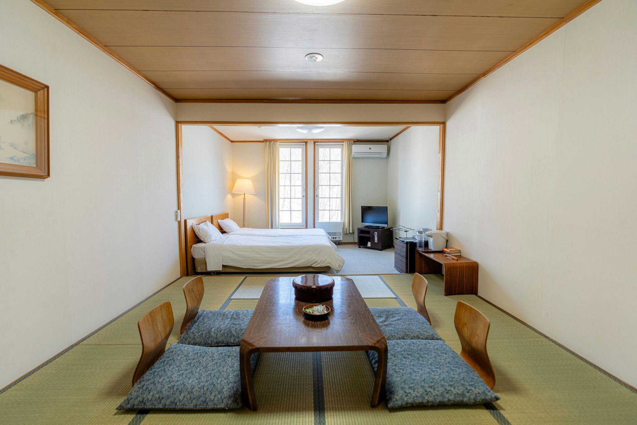 Kamar gaya Jepang dan Barat