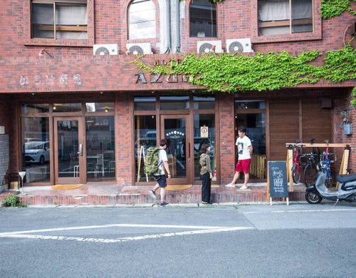 ・廃ビジネスホテルをリノベーション