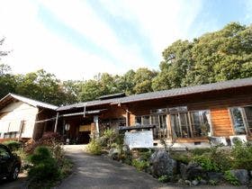 里山で過ごすひととき　湯の澤鉱泉