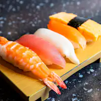 ตัวอย่างบุฟเฟ่ต์อาหารเย็นในอาคารหลัก