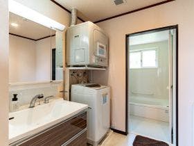 ＬｉＢ　ＰＬＵＳ　ＶＩＬＬＡ　ＮＡＧＯ