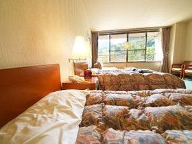 神山温泉　ホテル四季の里＆いやしの湯