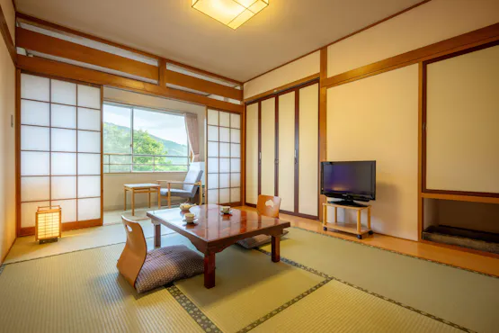 ห้องสไตล์ญี่ปุ่น ขนาด 6–8 เสื่อทาทามิ <มีอ่างล้างหน้าและห้องน้ำ>