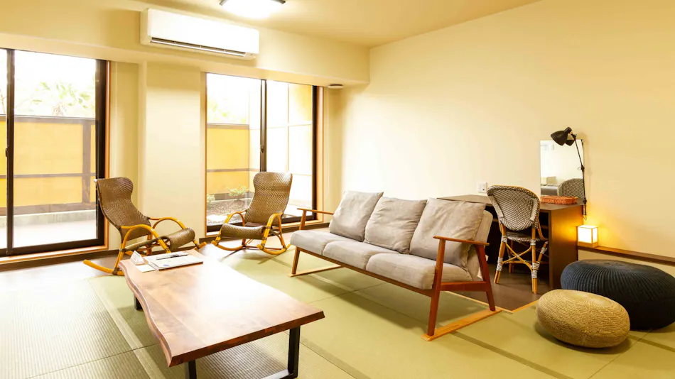 Hidden Inn of World Heritage: Fruit Forest