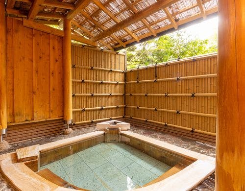 露天風呂付客室「桃李」