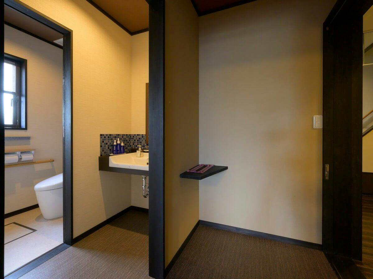 Natural Hot Spring Beachside Inn Asahiya