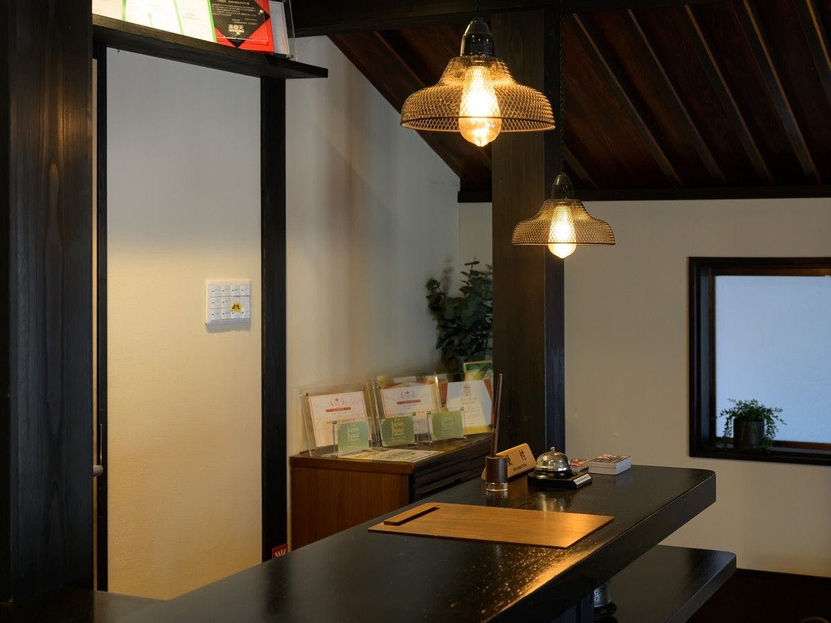 【แผนกต้อนรับ】