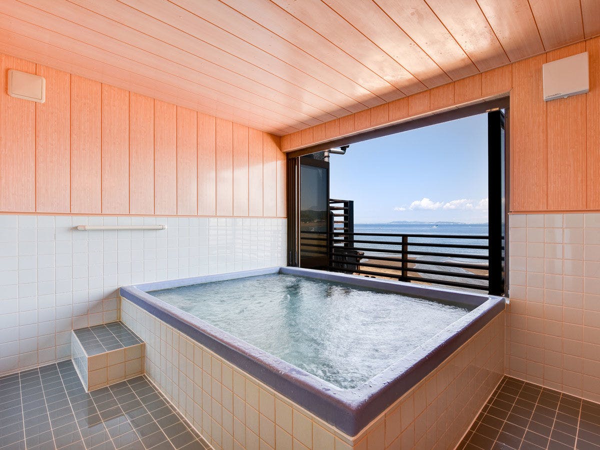 Inn Oshinaya with Ocean and Sunset View Bath