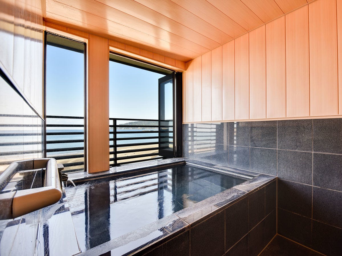Inn Oshinaya with Ocean and Sunset View Bath