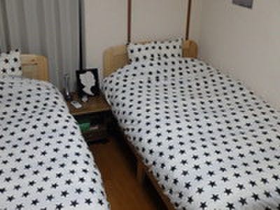 京の宿西大路　客室シングルベッドです。
