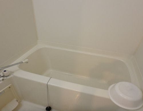 京の宿西大路　客室内お風呂浴槽です。