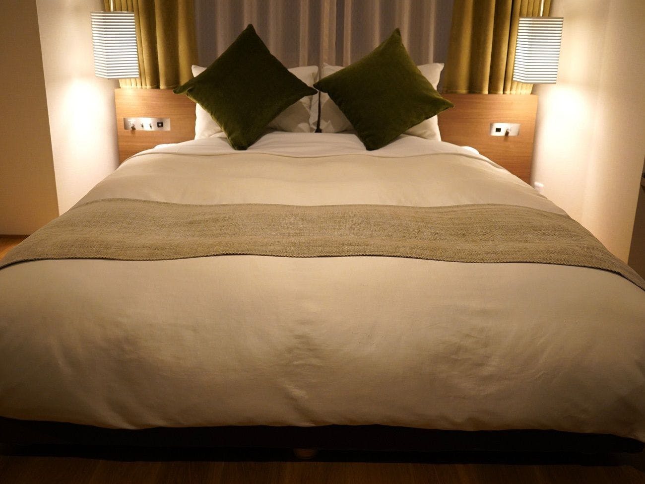 ห้องพักเตียงคู่สไตล์โมเดิร์น