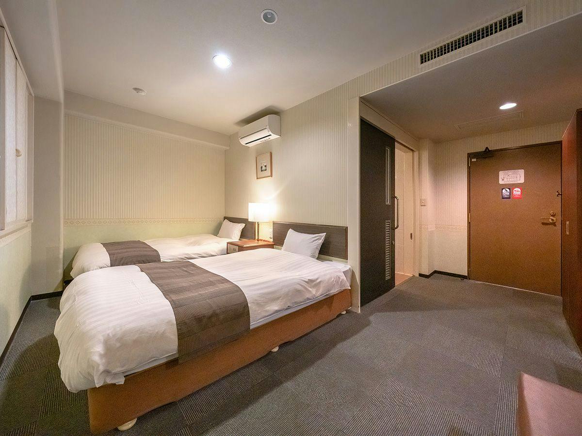 Omura Central Hotel