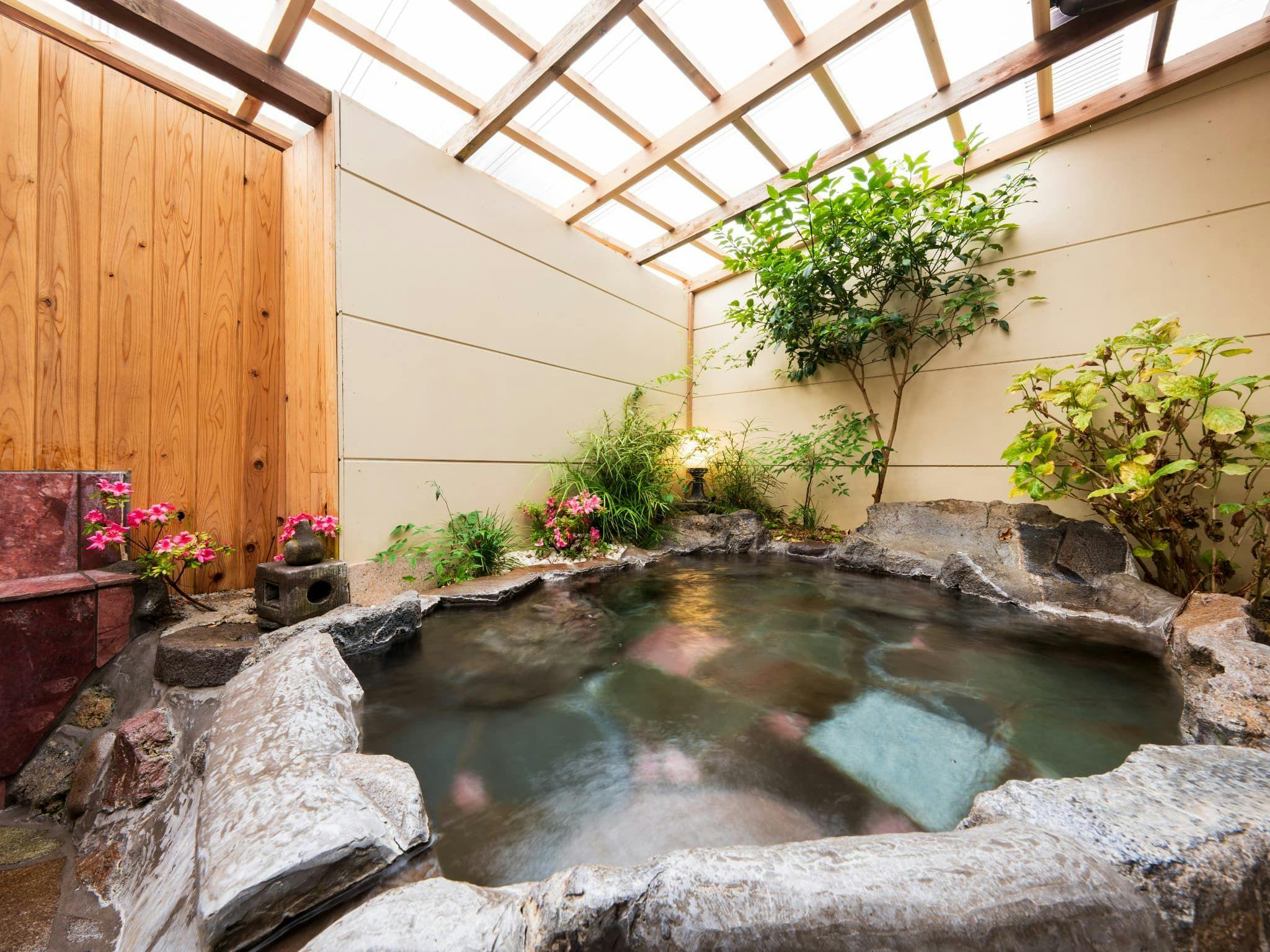 Yufuin Onsen Ryokan Koto no Hanagokoro