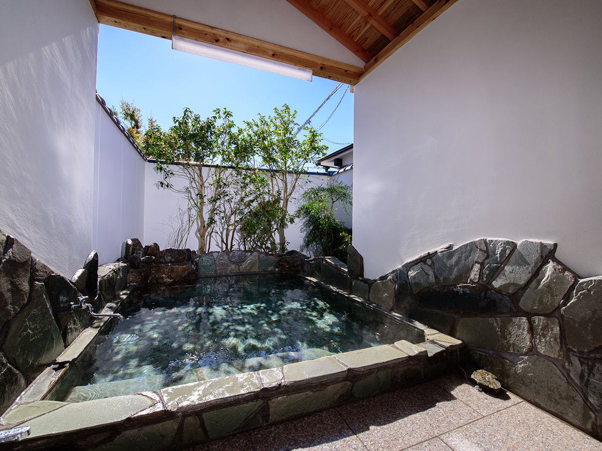 Yufuin Onsen Ryokan Koto no Hanagokoro