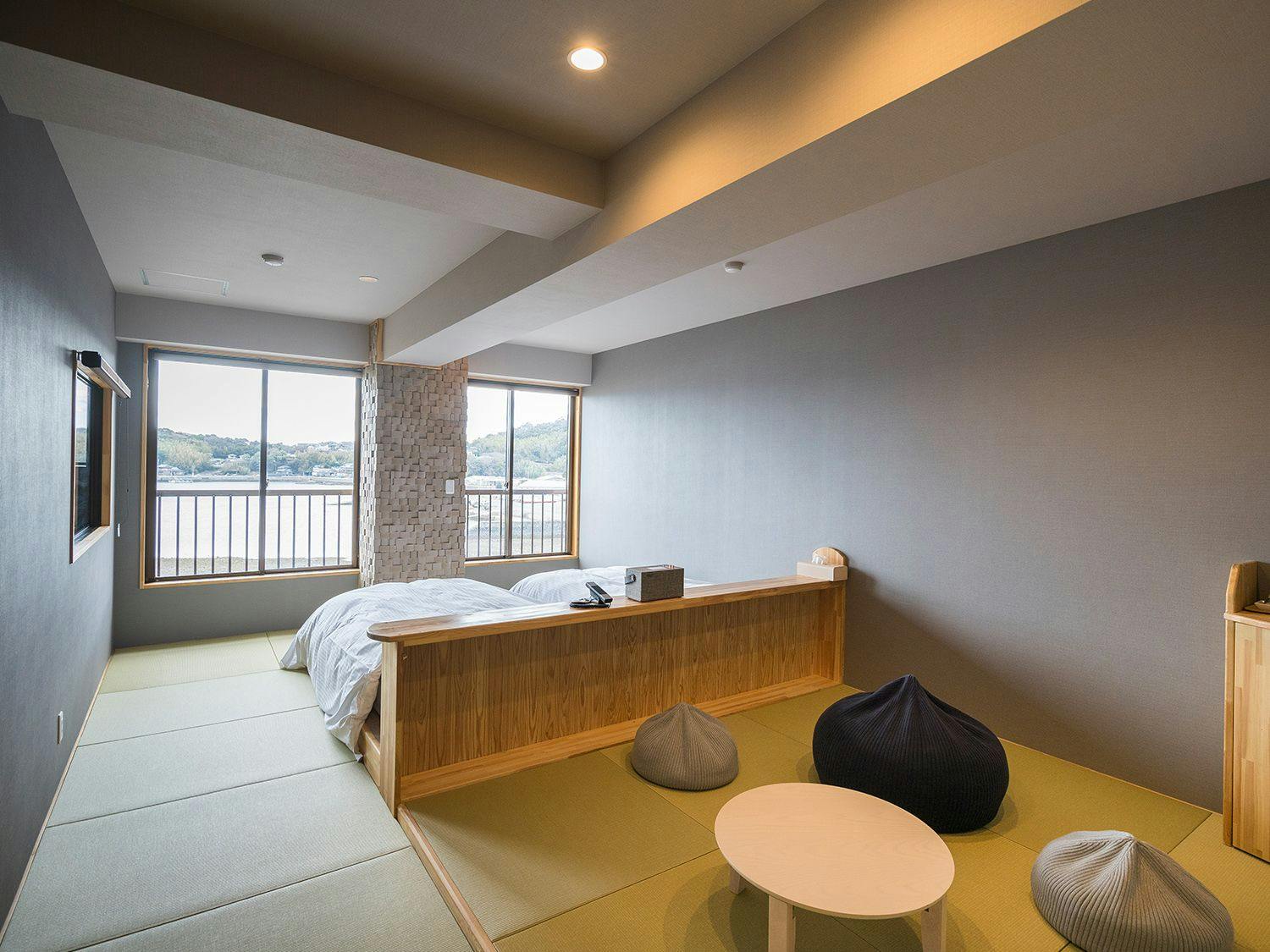 Tsuru-so Inn: Takezaki Crab and Japanese Sake