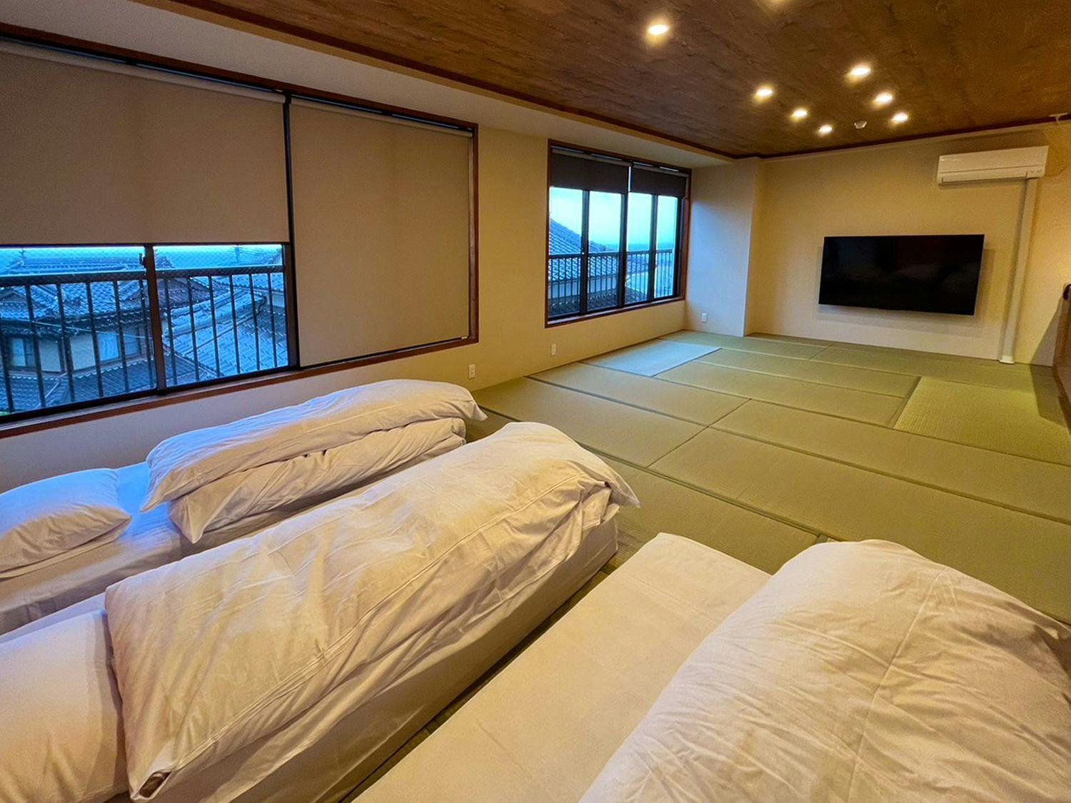Tsuru-so Inn: Takezaki Crab and Japanese Sake