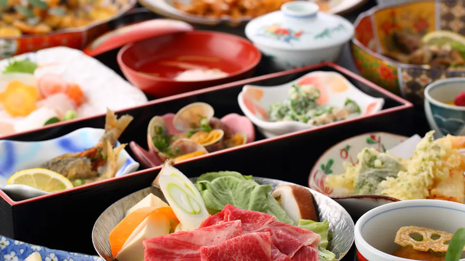 Tsuru-so Inn: Takezaki Crab and Japanese Sake