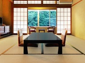 砂湯のお膝元　湯原国際観光ホテル菊之湯