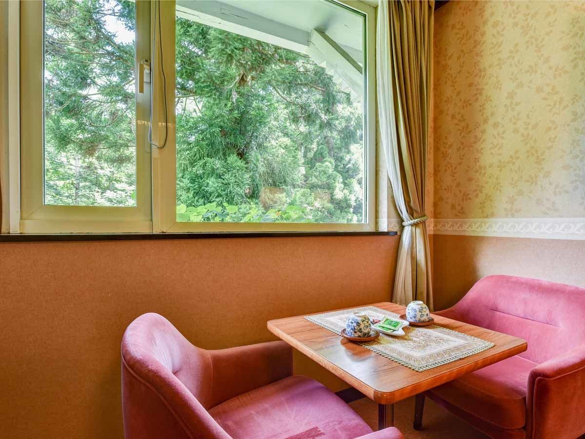 ห้องพักแบบเซมิสูทเตียงคู่