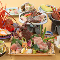 ชุดอาหารไคเซกิพร้อมกุ้งมังกรญี่ปุ่น (ตัวอย่าง)