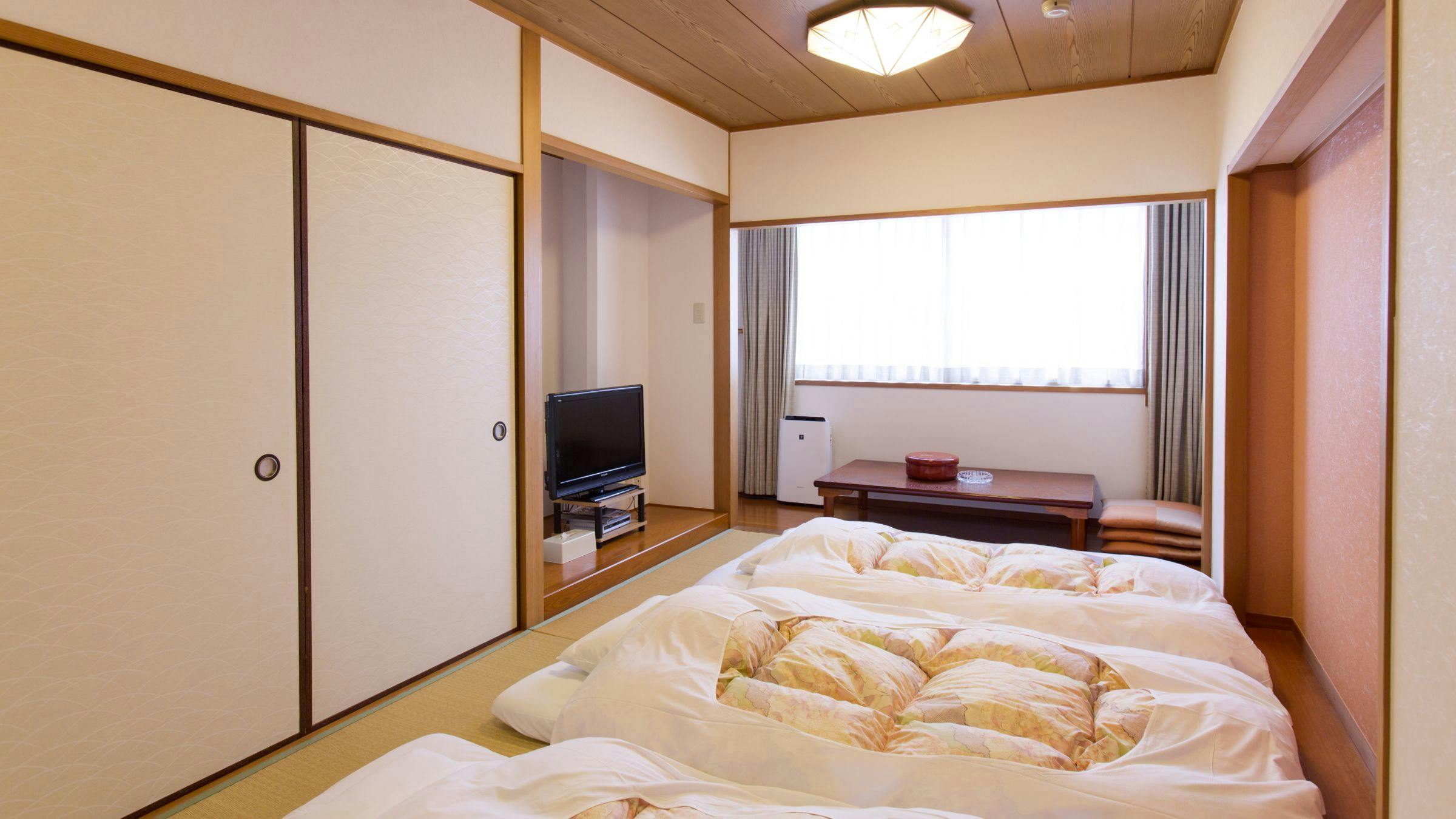 일본식 방 7.5 다다미 (최대 4명)