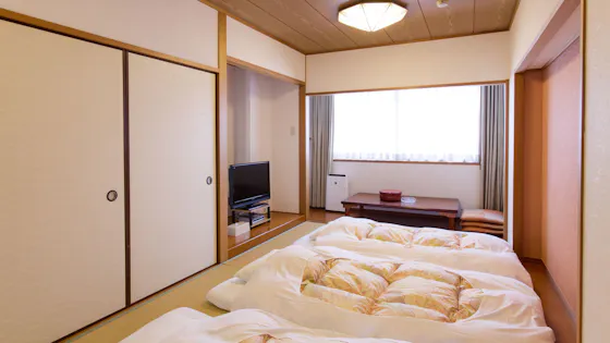 일본식 방 7.5 다다미 (최대 4명)