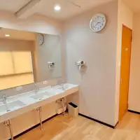 여성 대욕장 탈의실