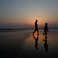 พระอาทิตย์ตกและพ่อแม่ลูก