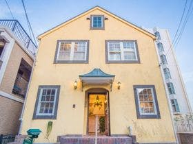 IZA 江ノ島ゲストハウス＆バー