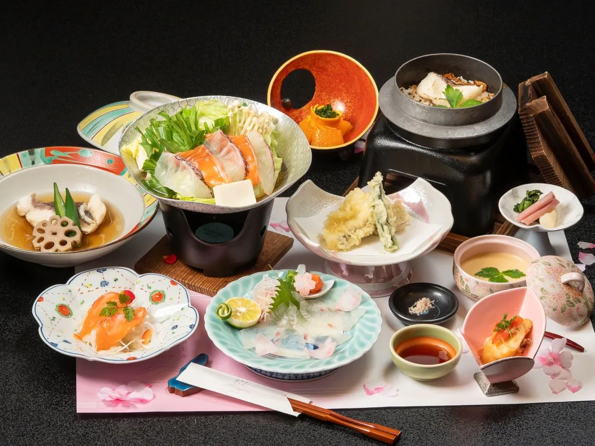 *【Makan malam (contoh)】Kaiseki ikan trout sakura × ikan tai Naruto