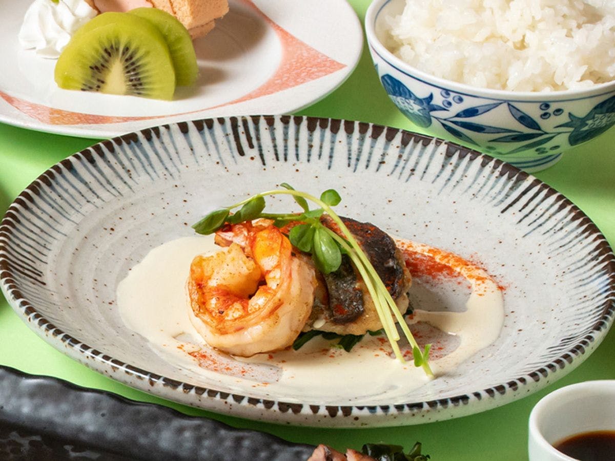 เมนูปลา: ซาวาระย่างกระทะและกุ้งลายเสือย่าง