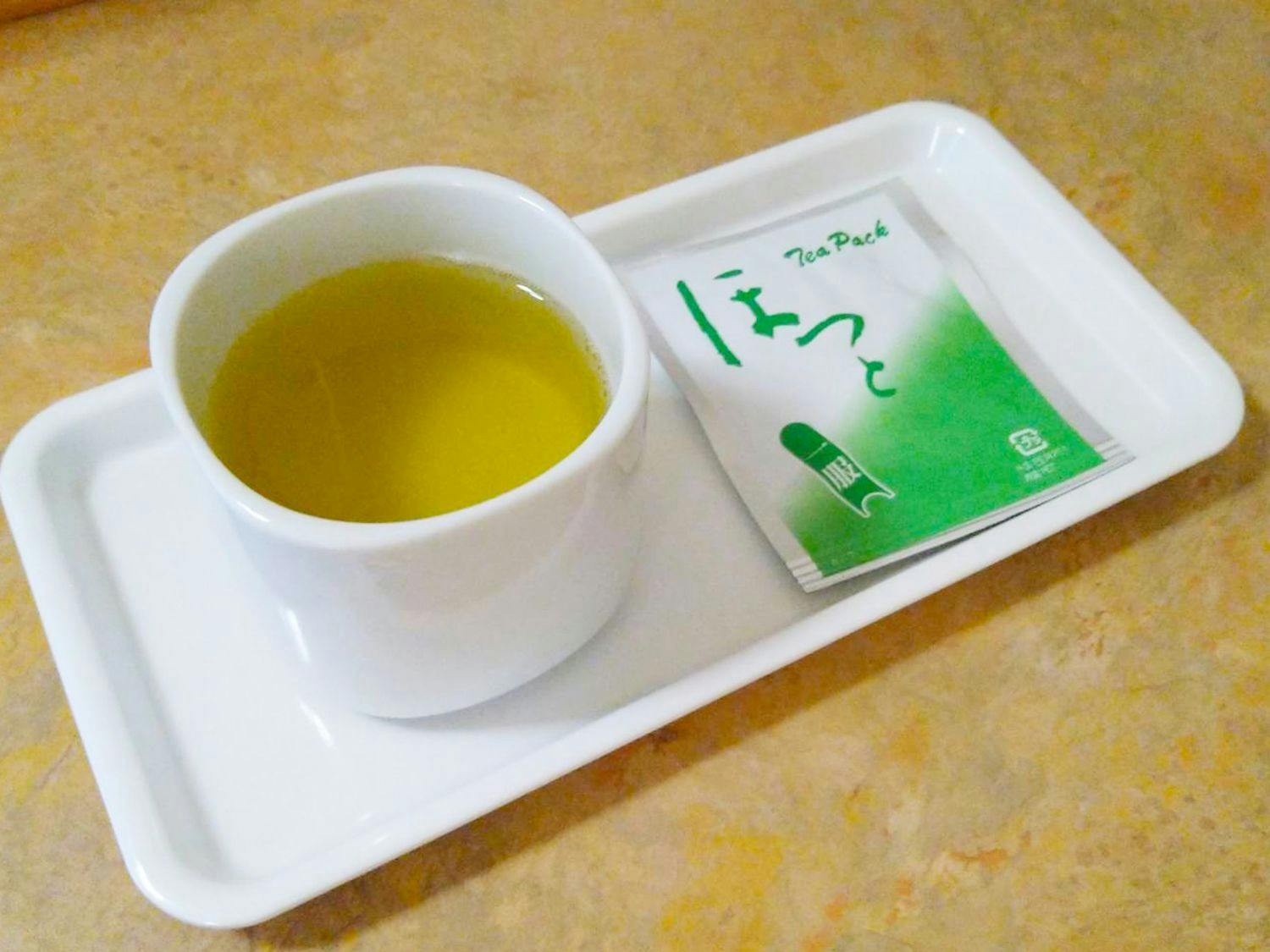 มีชุดน้ำชาในทุกห้องพัก