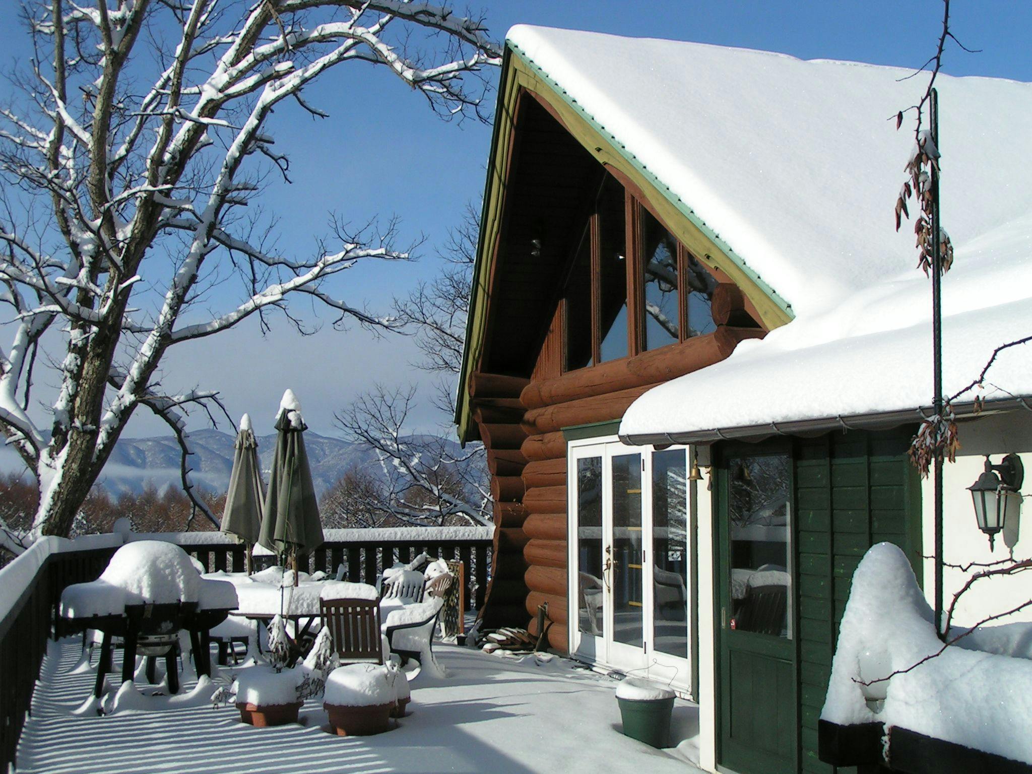 Log House Petit Hotel　Tombouctou