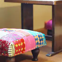 พื้นที่ที่มีความย้อนยุคและทันสมัยเล็กน้อย