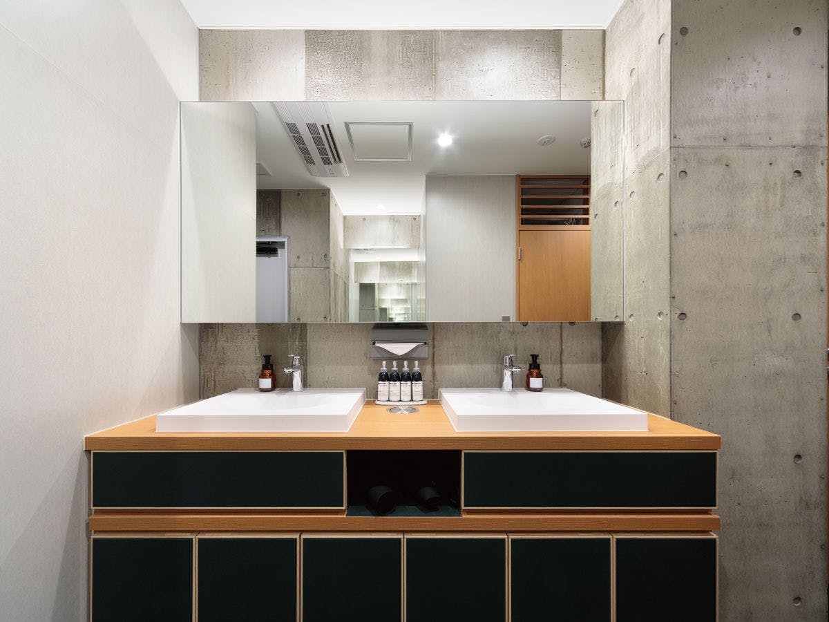 ห้องอาบน้ำและอ่างล้างหน้ารวม